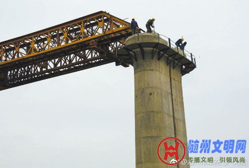 img-e789e74ae3d8bcbae8b22d2e73831831.jpg