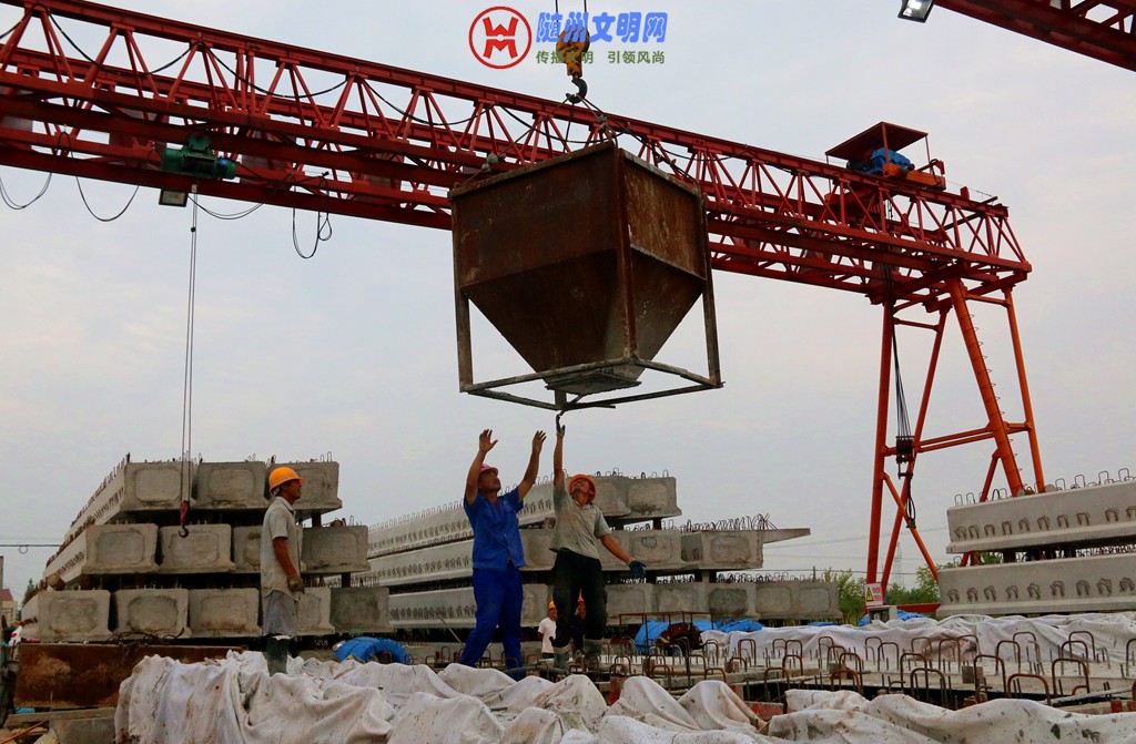 曾宪德【聚焦家乡路、喜迎十九大】摄影比赛投稿_4675_副本.jpg