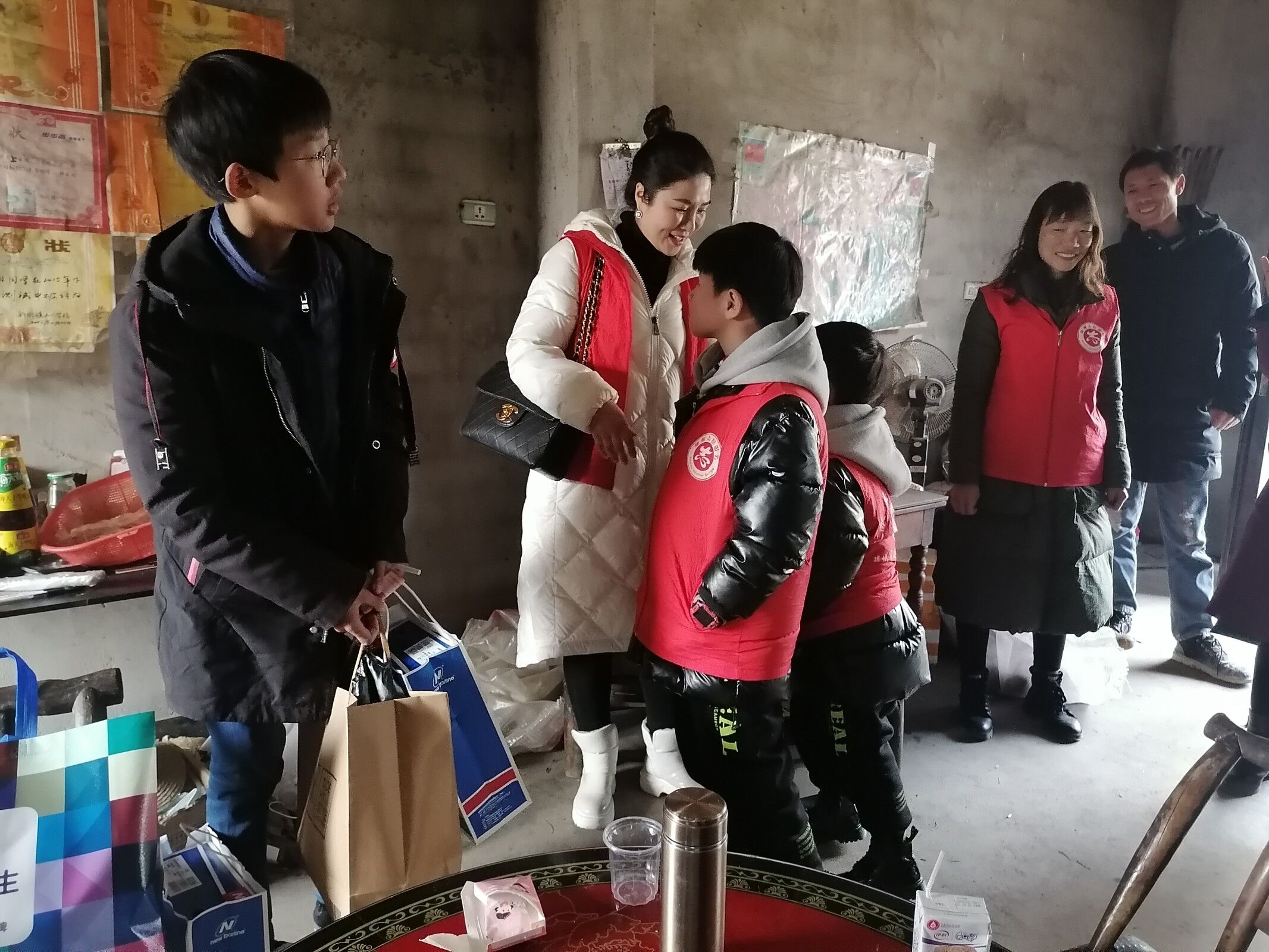 子俊哥哥的奖状好多啊