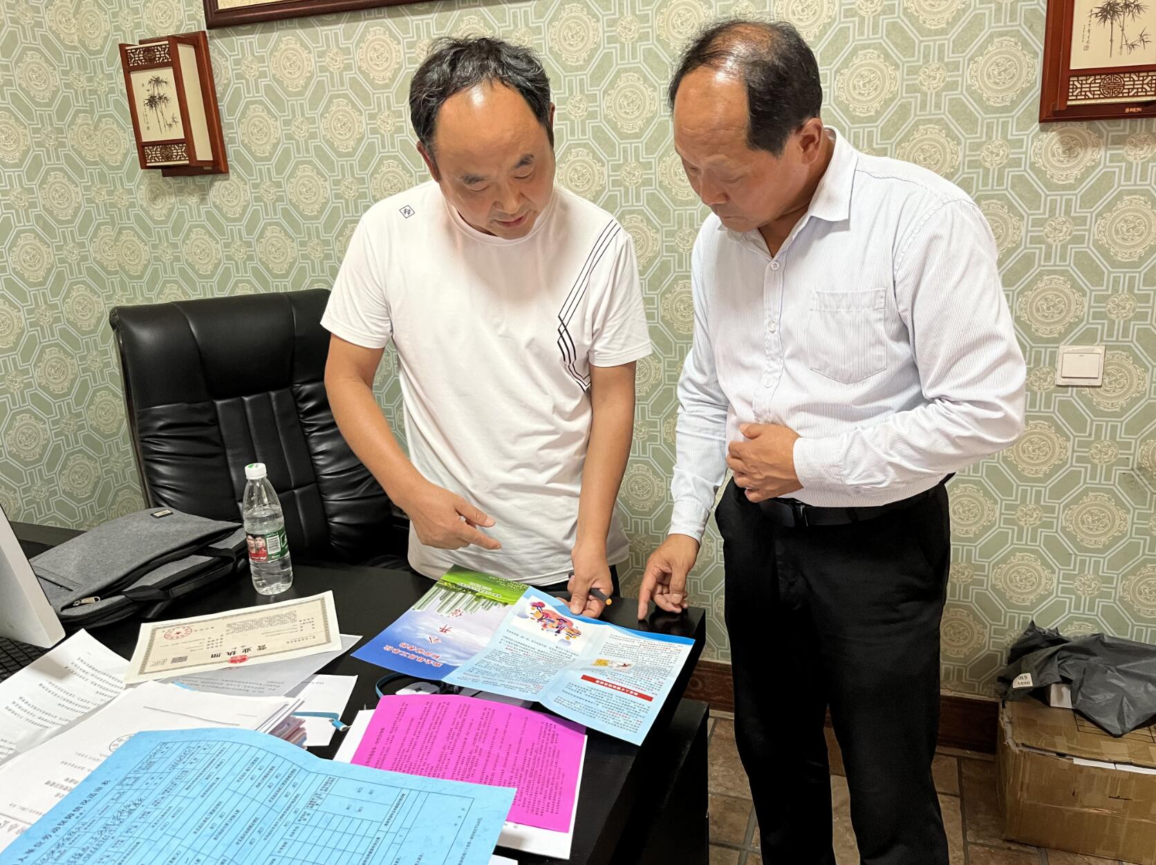 “抱朴谷”政策宣传002.jpg
